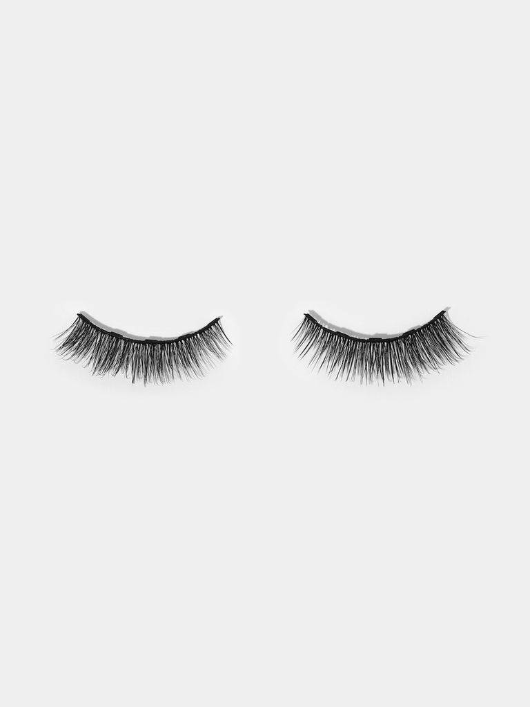 a pair of Angel Volume Magnetic Eyelashes